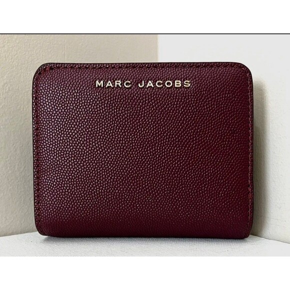 New Marc Jacobs Compact Bifold Wallet Pomegranate - Picture 1 of 5